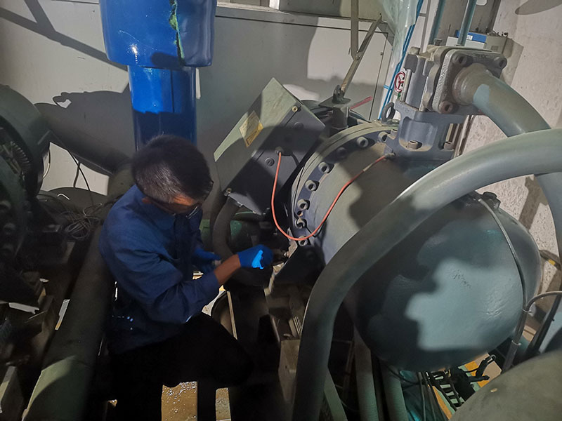 电制冷主机维修