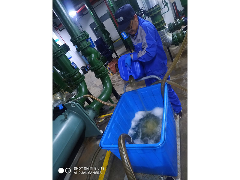 水冷冷水机组维护保养